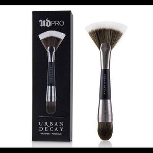 Urban decay brush